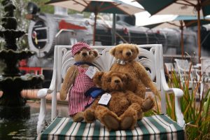 travelling teddy bears